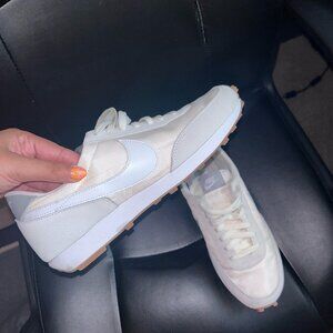 Nike Waffle Daybreak shoes